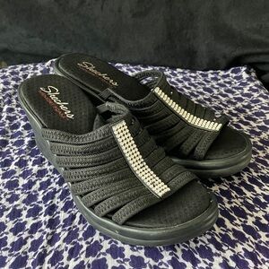 Skechers Rumblers Hot Shot wedge rhinestone embellishments memory foam sandals 8